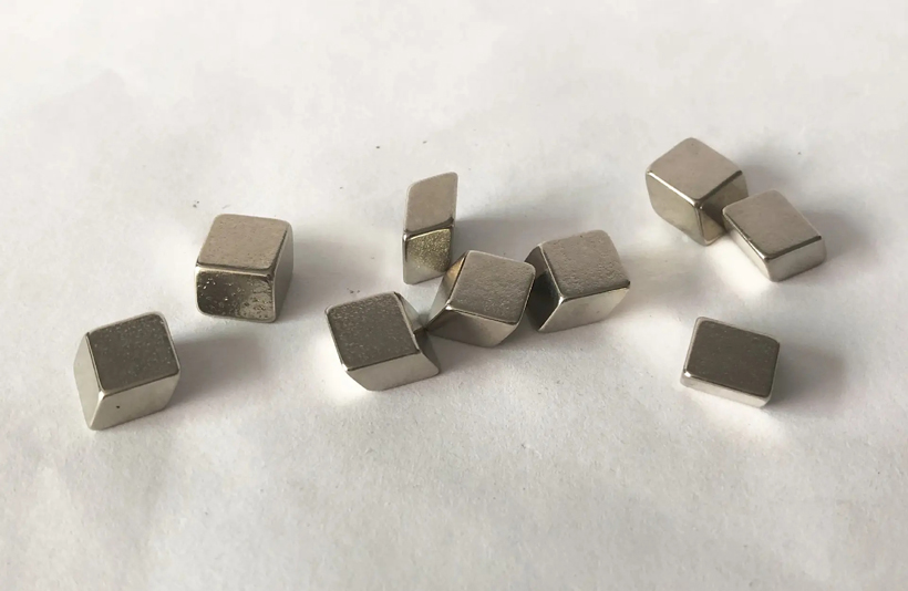 卡瑞奇磁铁生产厂家,异形磁铁定做批发不二之选