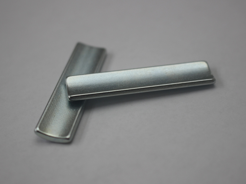 电机中弧形强力磁铁的作用与安装