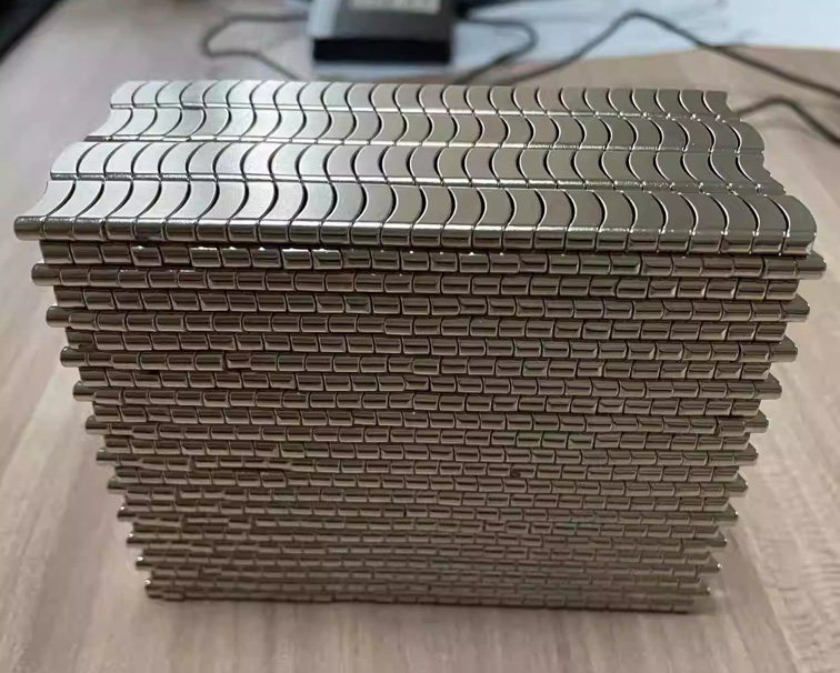 防止钕铁硼磁铁高温退磁有效的几个解决方法